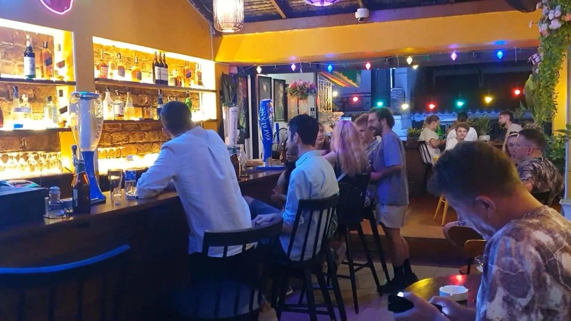 Apartment Mailala Hostel & Bar Ho Chi Minh City